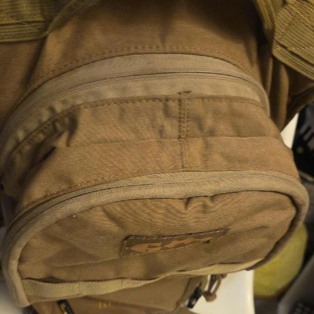 Geigerrig RIG 700 Tactical Hydration Backpack - Tan - Picture 11 of 17